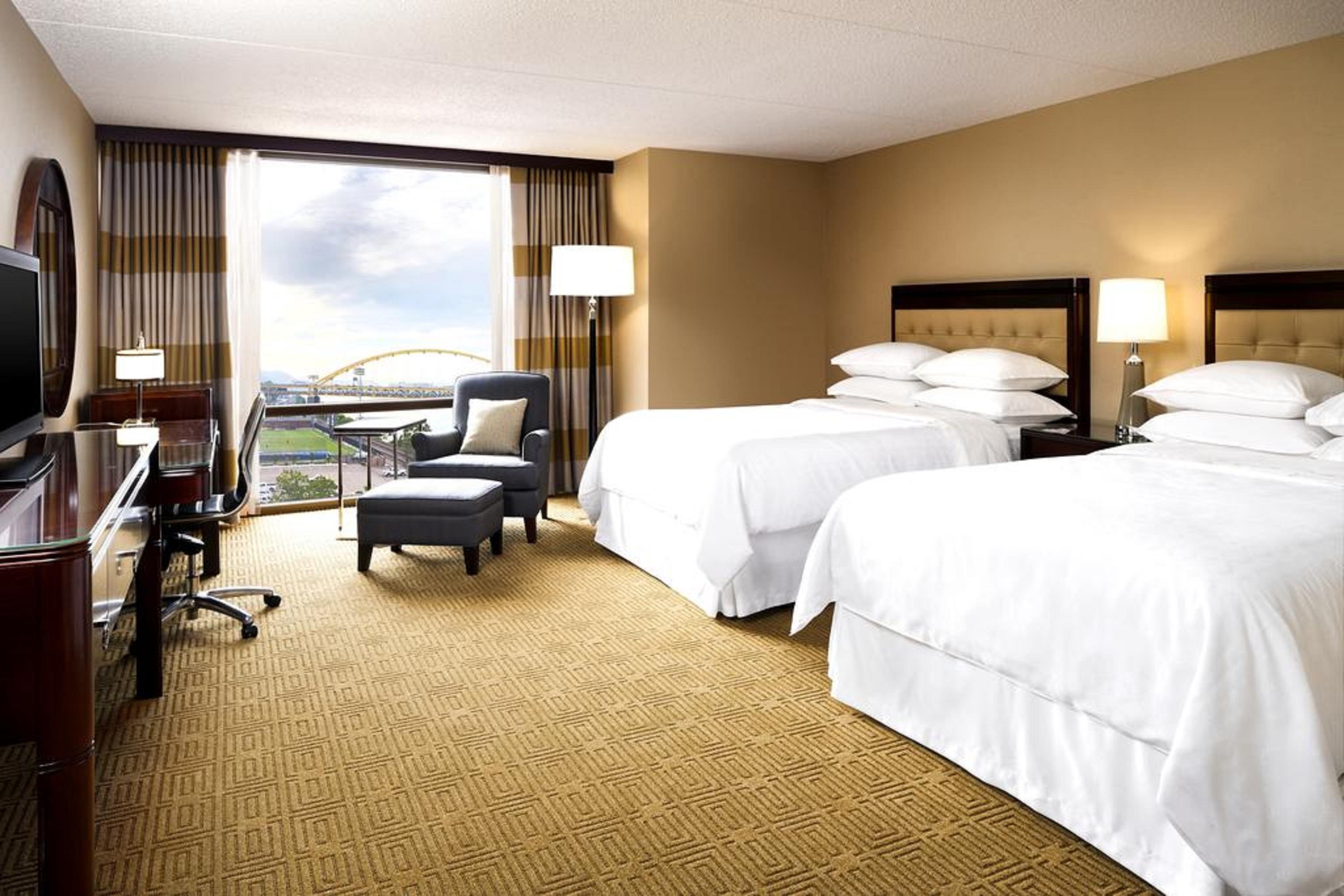 Sheraton Pittsburgh Hotel At Station Square Exterior foto